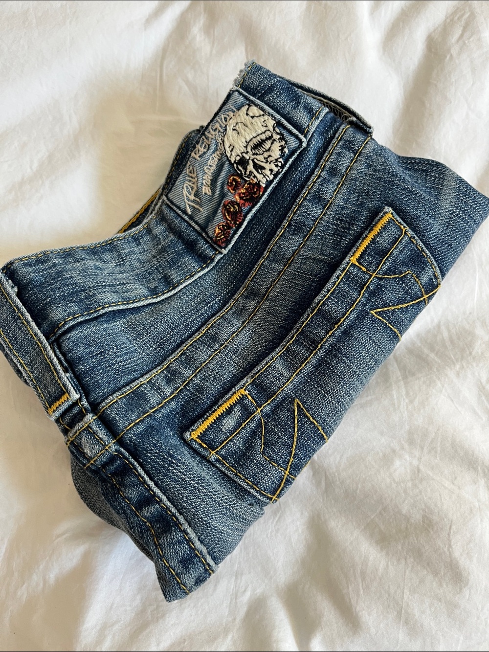 vintage Y2K low-rise True Religion Bobby Short Cut-Off Denim Shorts - Picture 13 of 13